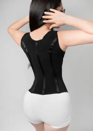 Chaleco faja colombiana extra largo con soporte en hombro vista trasera color negro