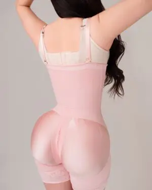 Faja colombiana realzadora de gluteos REF 762 modelo espalda rosa Dulce Reyes