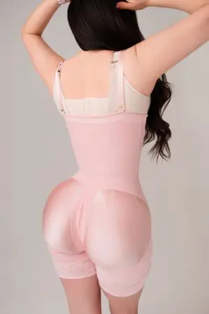 Faja colombiana realzadora de gluteos REF 762 modelo espalda rosa Dulce Reyes