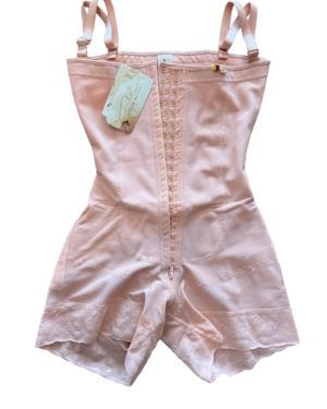 Faja colombiana cuerpo de guitarra REF 762 broches dorados tirante delgado rosa Dulce Reyes